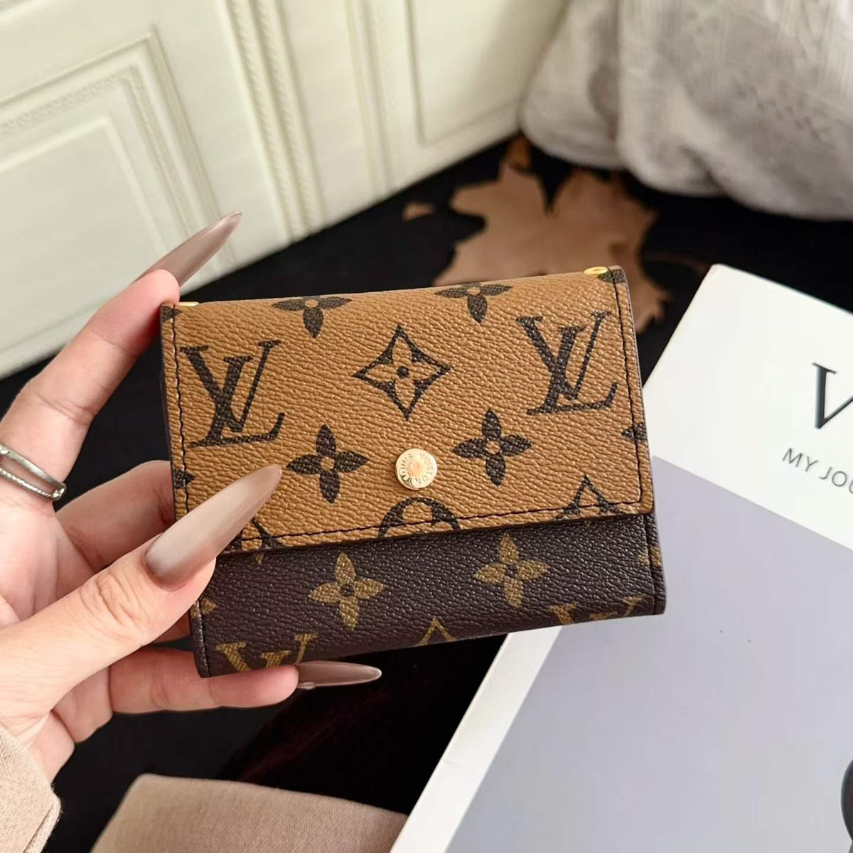 Traditional Square Design Cute Wallet