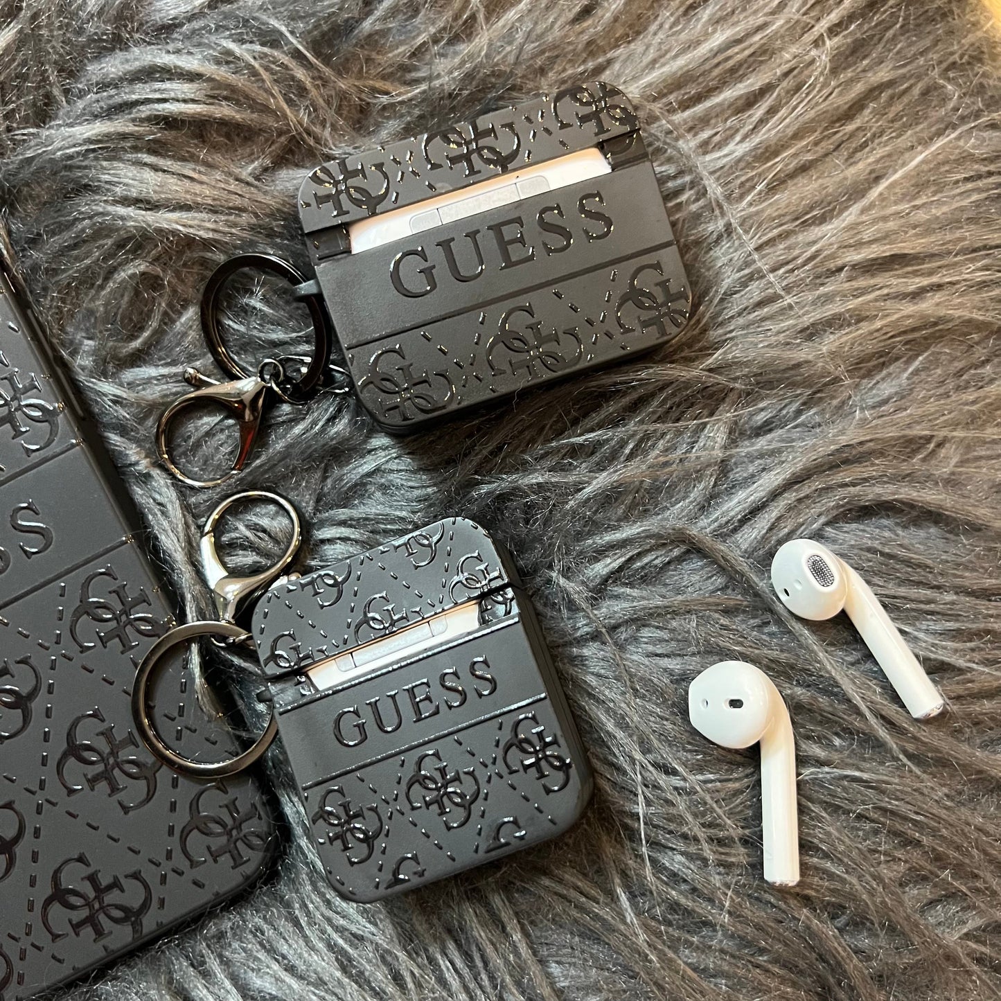 Black Trendy Airpods Case (M GU)