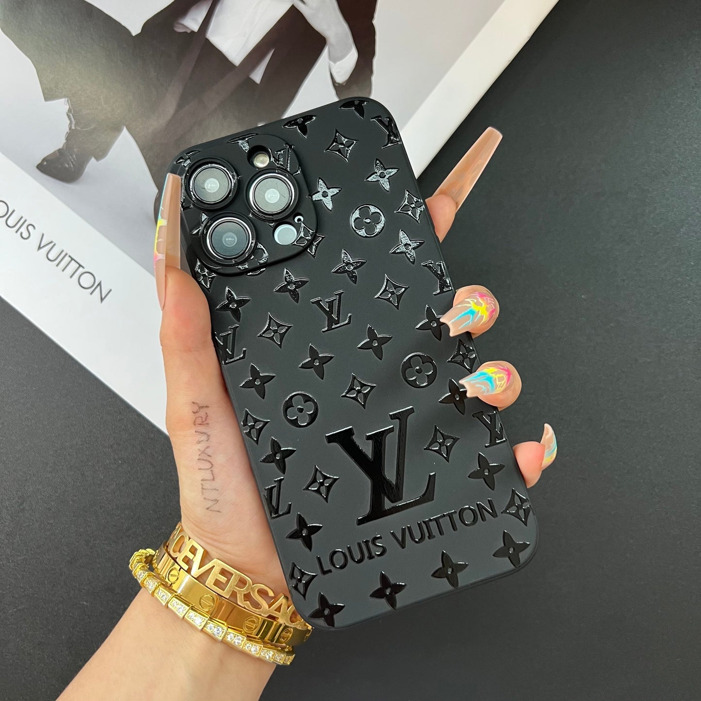 Black Trendy Phone Case ( Down Love For Red)