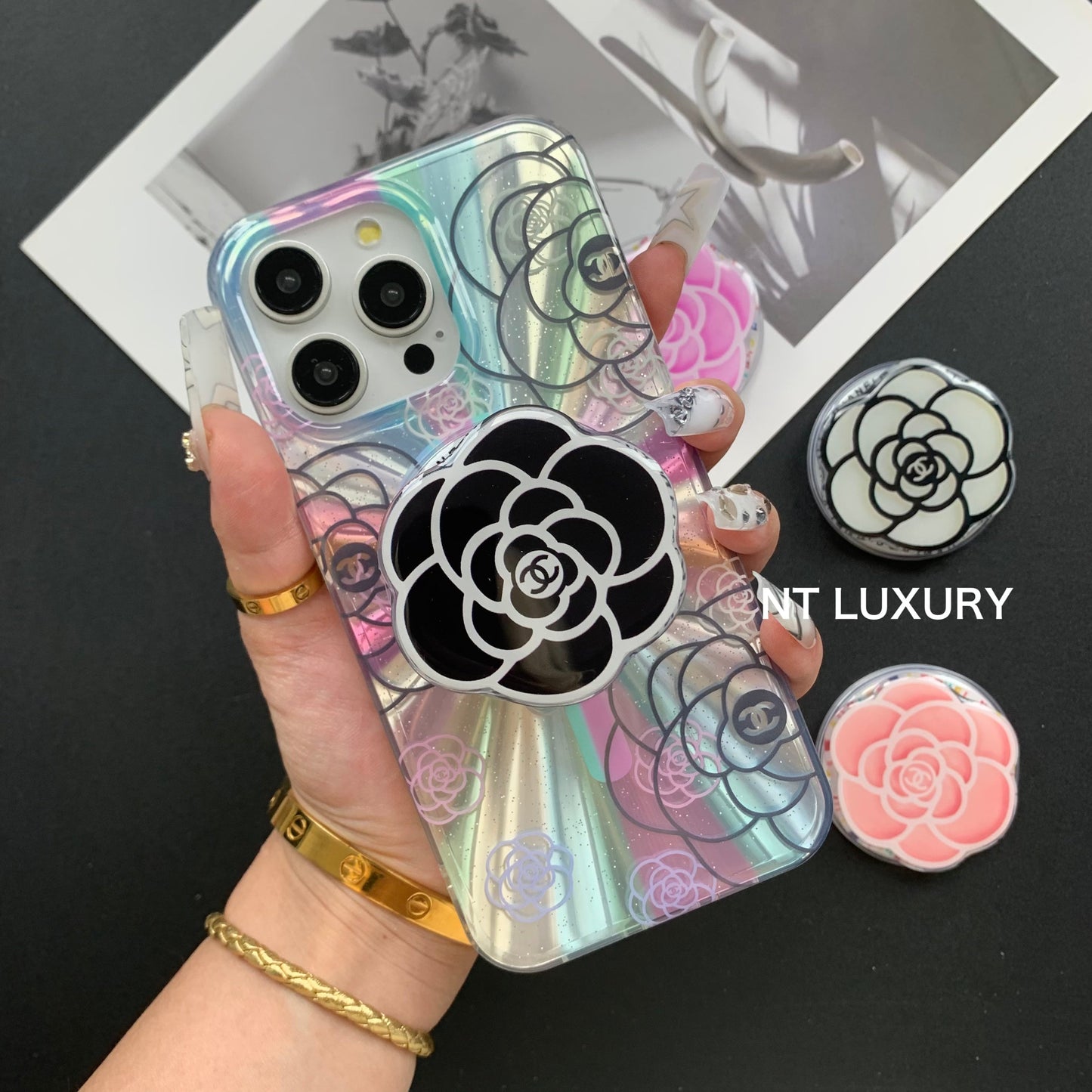 Laser Design with Flower MagSafe iPhone