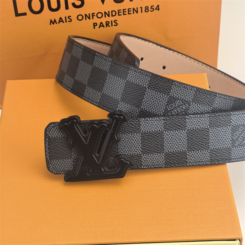 Horizontal Textured Buckle Belt (Black Latticed)