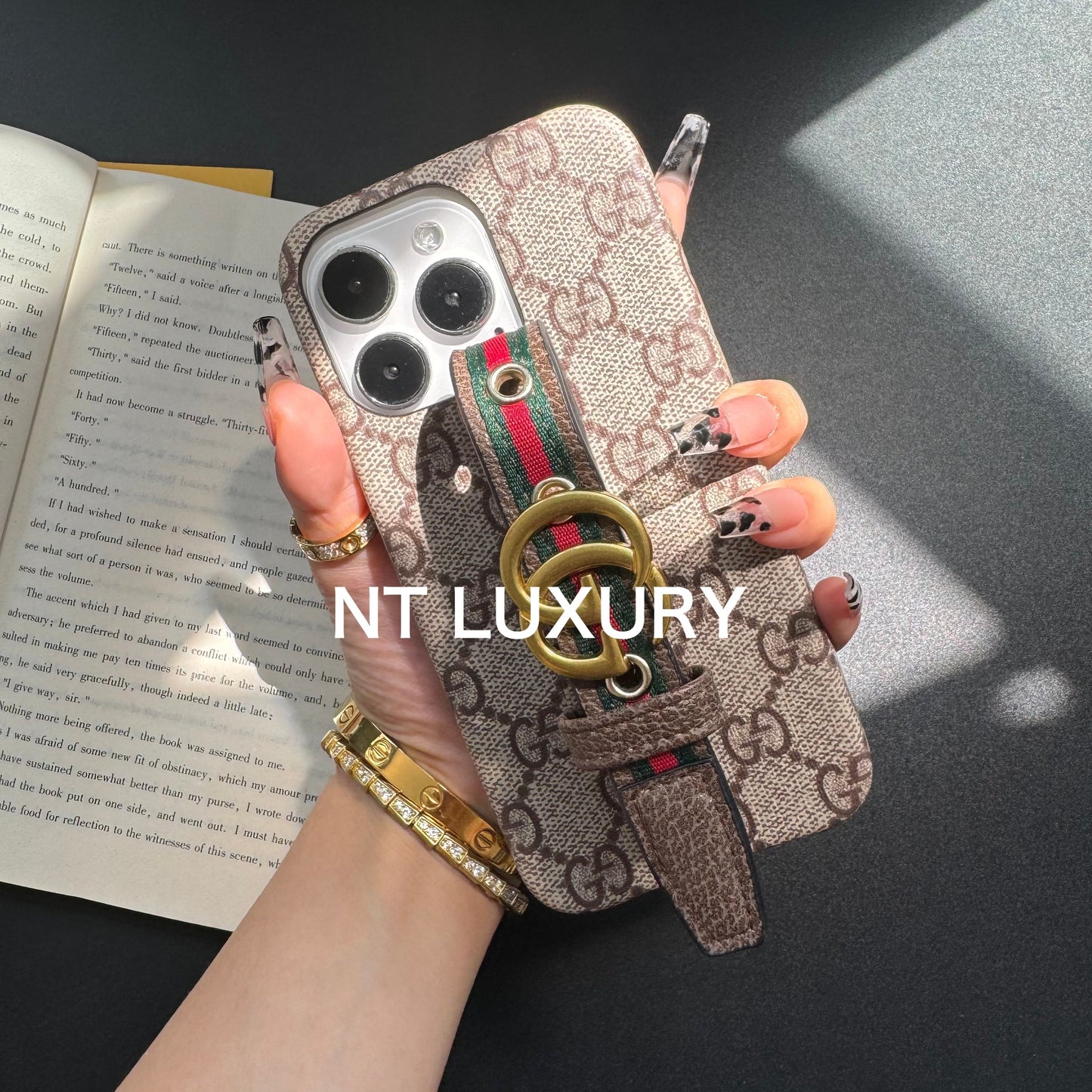 Traditional Fancy Waistband Phone Case (Good)
