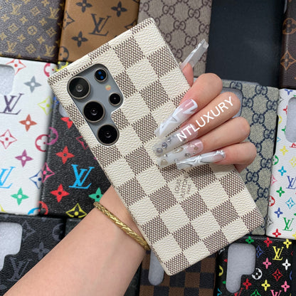 Traditional Love Samsung Case (White Latticed)