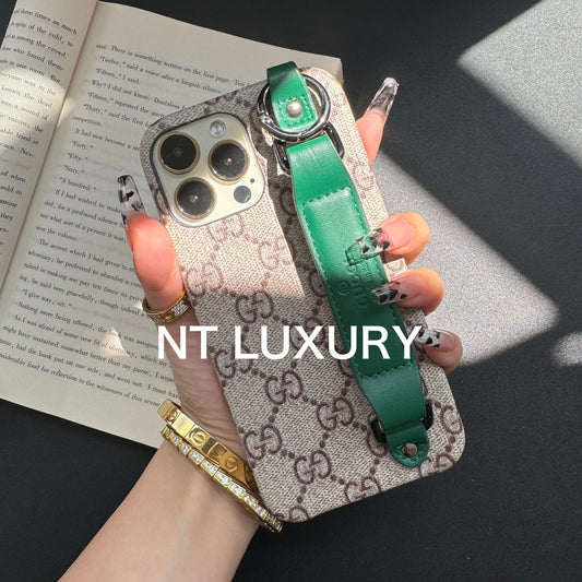 Traditional Leather Waistband Phone Case (Good)