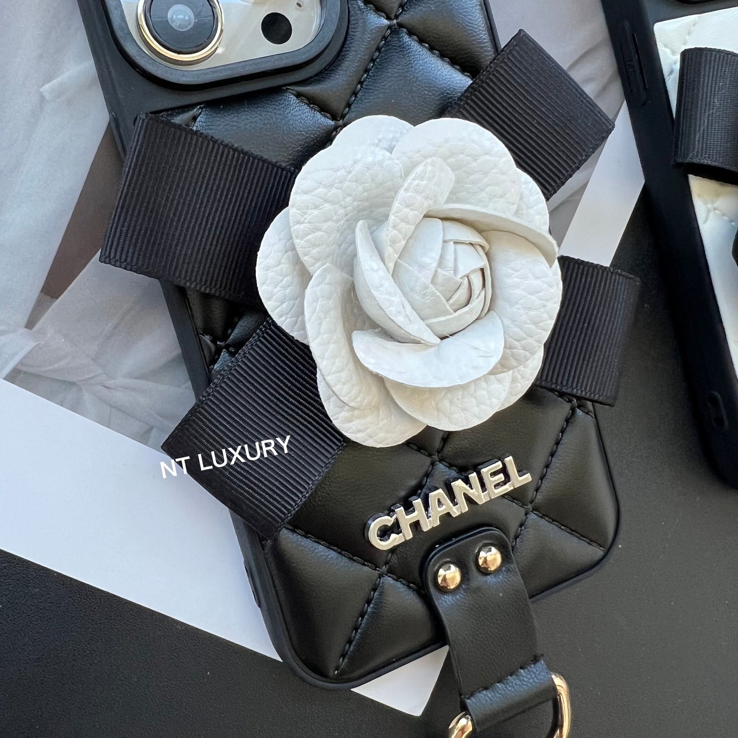 Flower Deco Girl Samsung Case With Chain