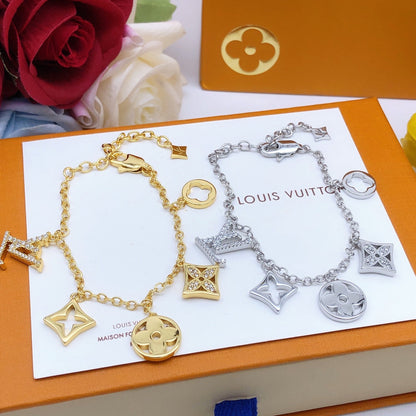 Pulsera de latón con colgante