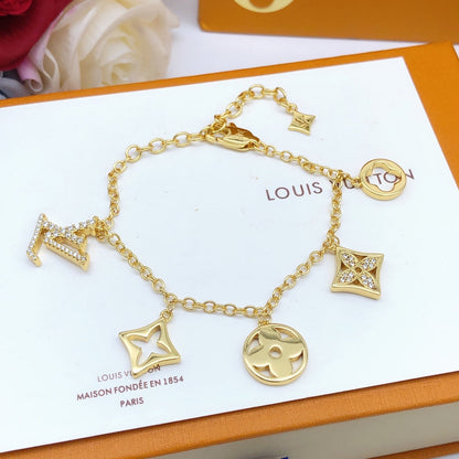 Pulsera de latón con colgante