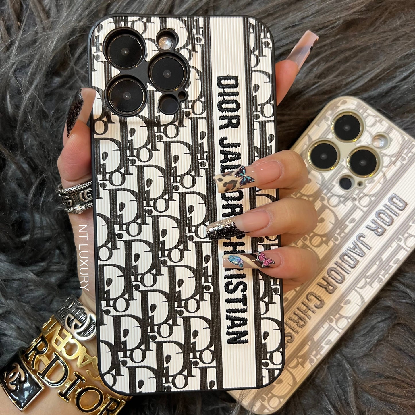 Dore Phone Case With Camera Protection