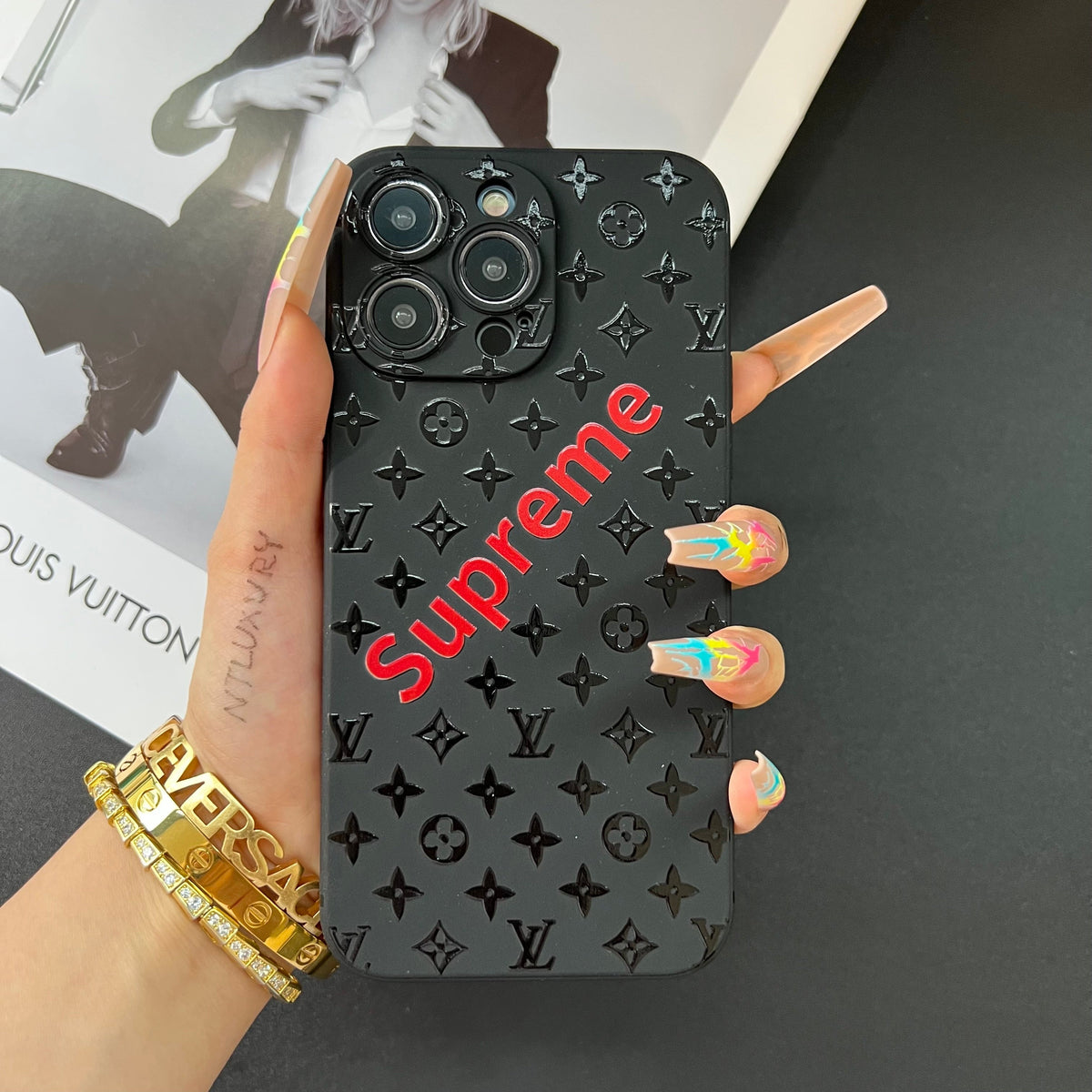 Schwarze Trendy Handyhülle (Big Love)