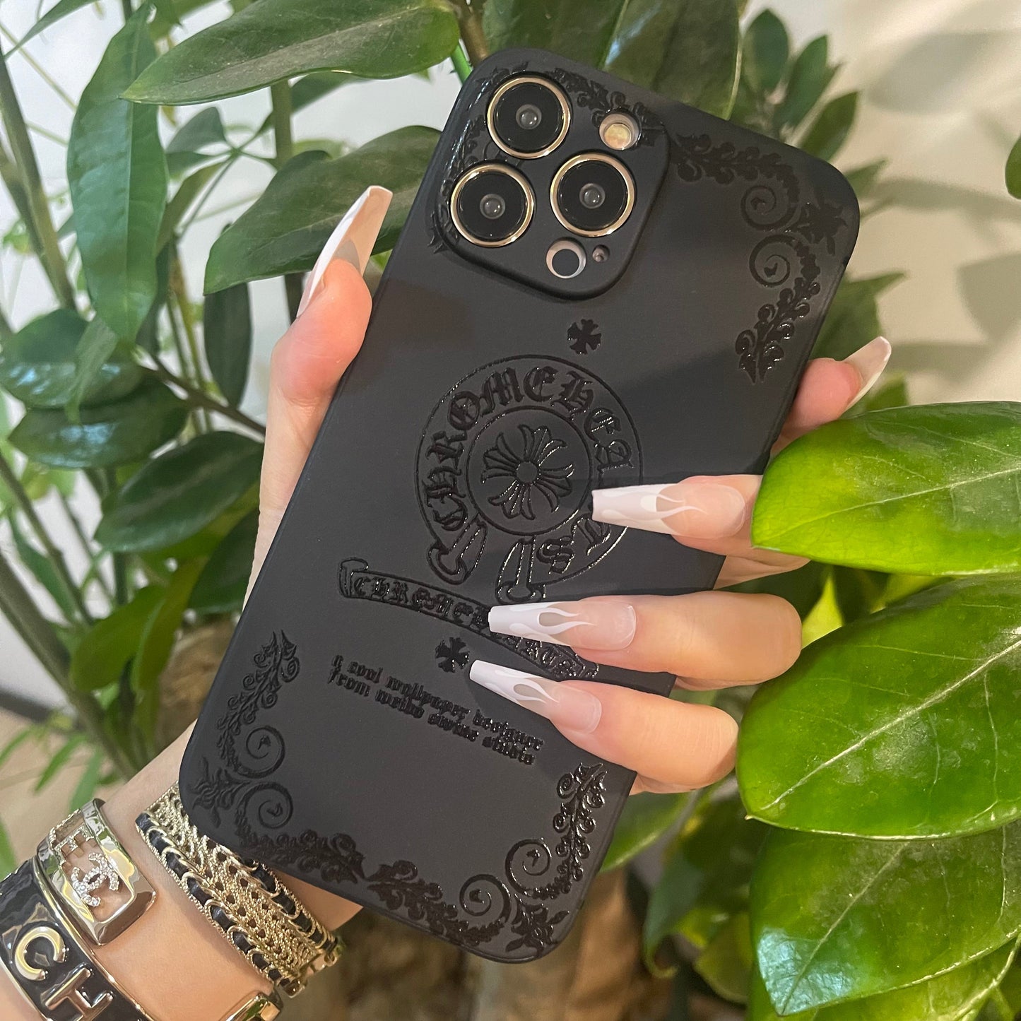 Black Trendy Phone Case (Heart)