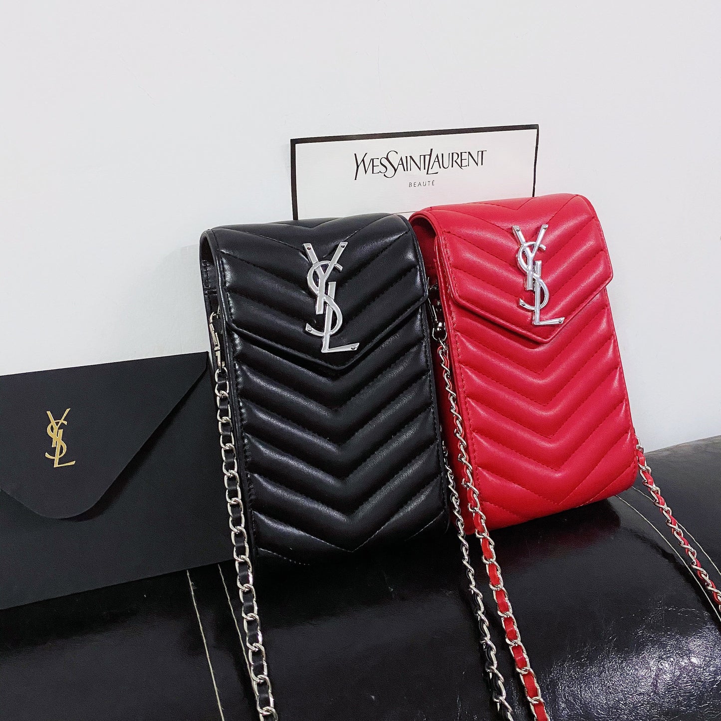 Classic Yes Design Phone Bag