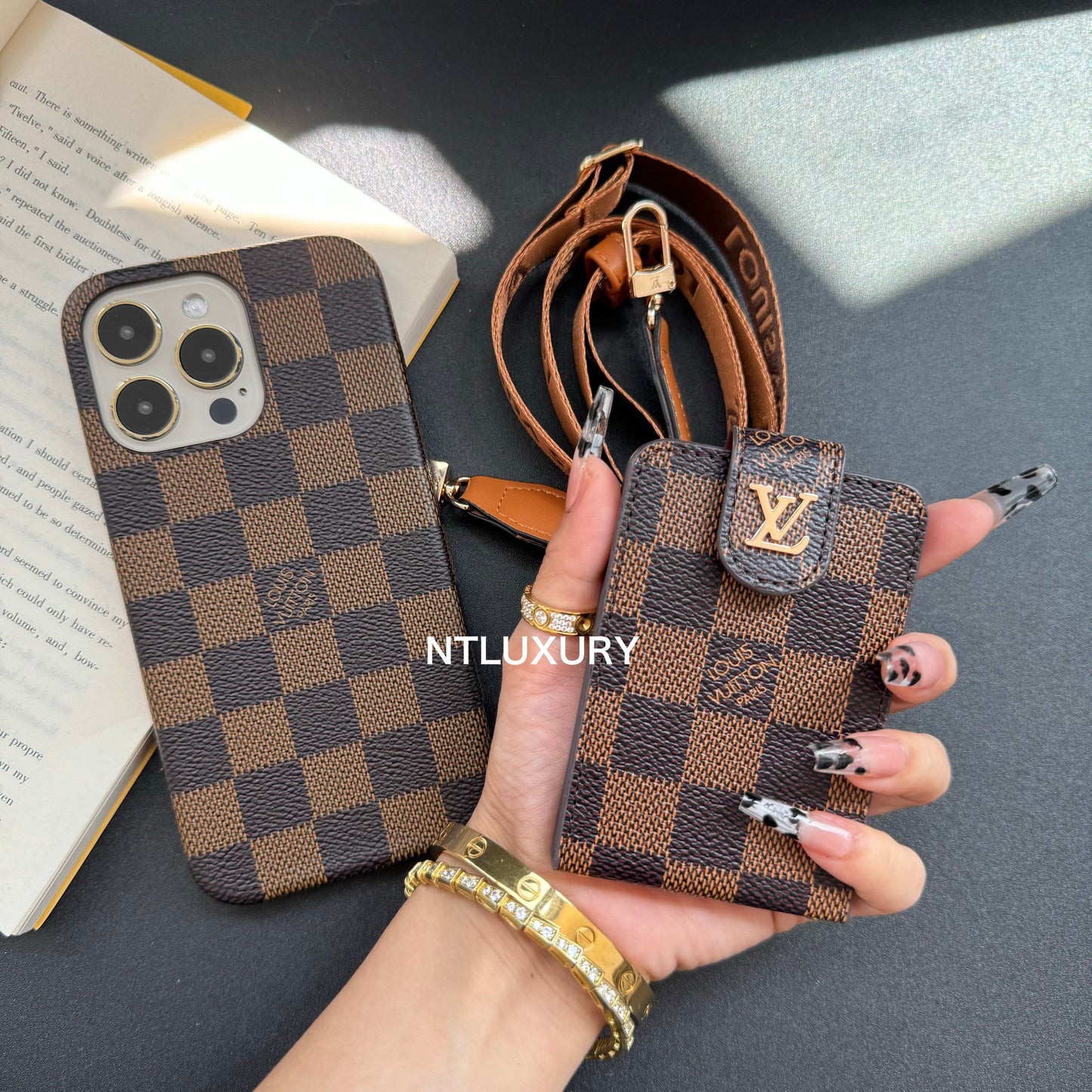 Downside Pocket Design Samsung Case (3 Pieces)