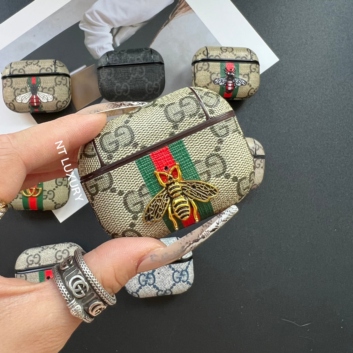 Varios de buena funda para AirPods