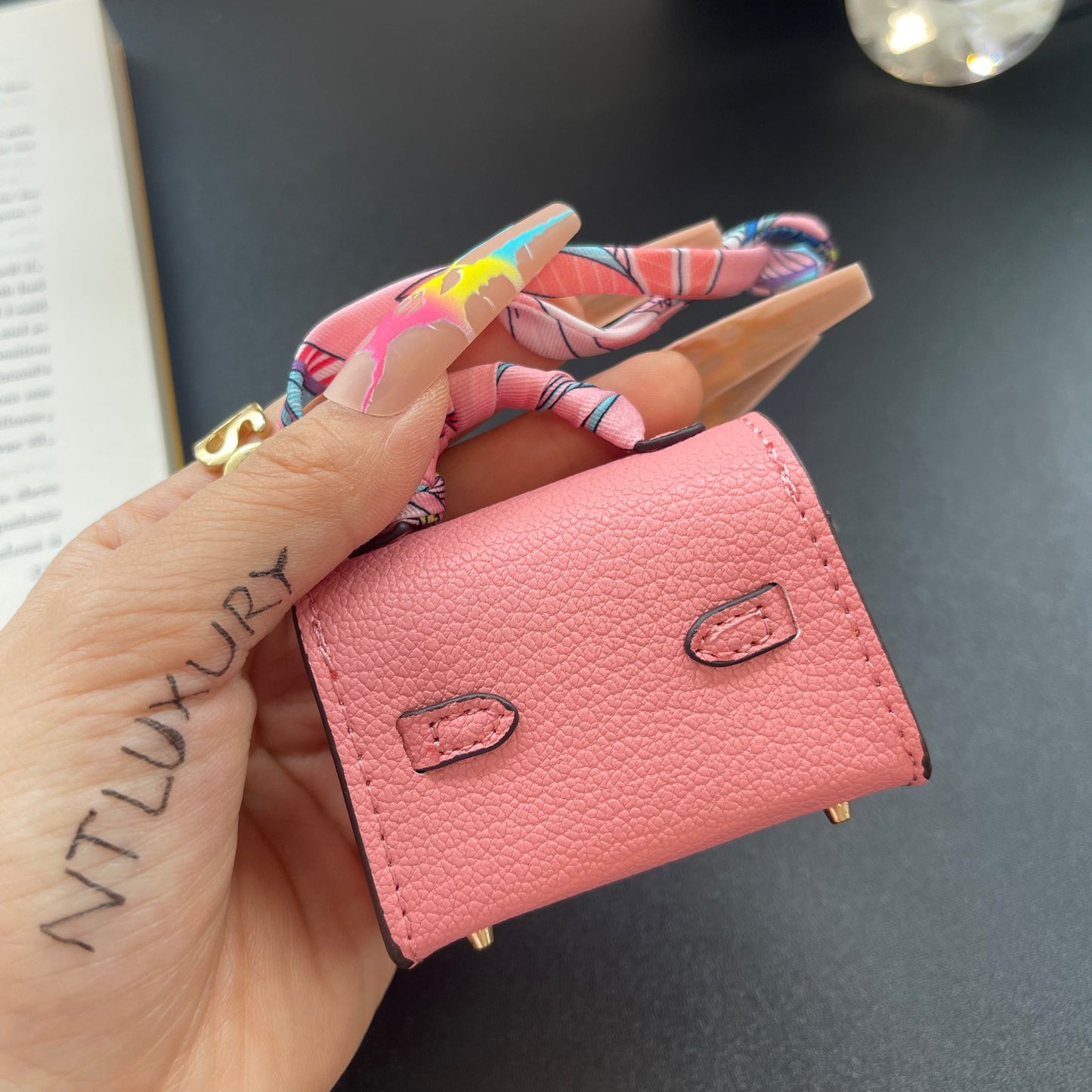 Cute Coin Minimum Cute Pendant (Magenta)