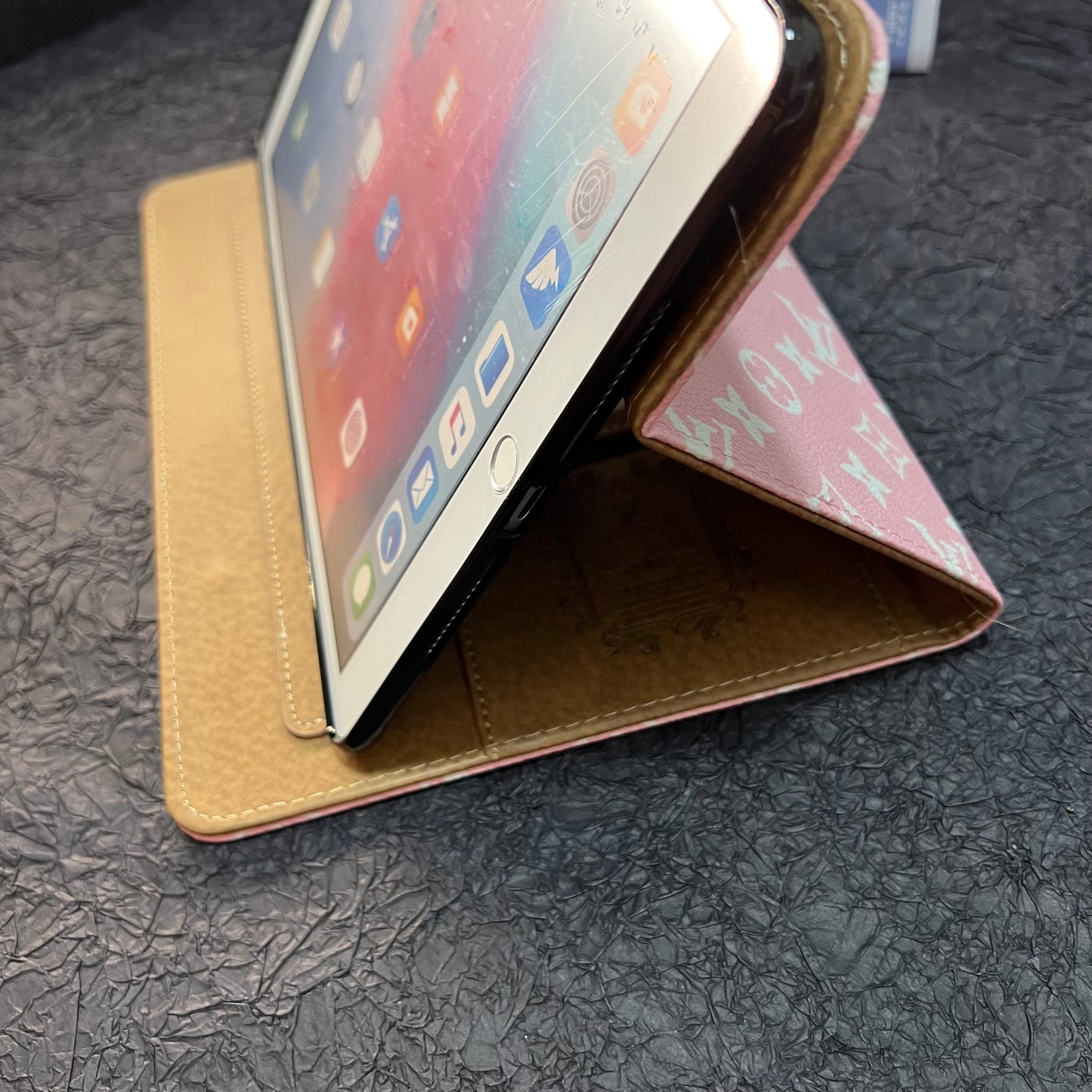 Cute Fancy iPad Case (Pink Love)