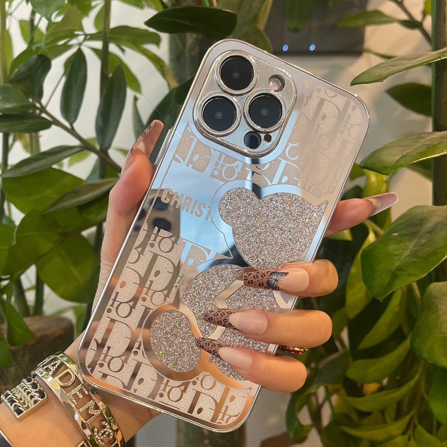 Mirror Bear Phonecase- *ONCE RECEIVED, REMOVE THE PLASTIC LAYER*