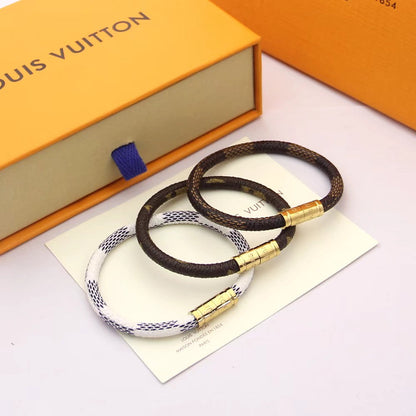Pulsera con diseño de 4 colores