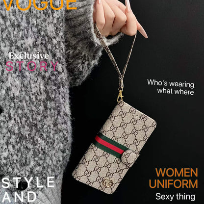 Traditional Phone Case With Purse Design