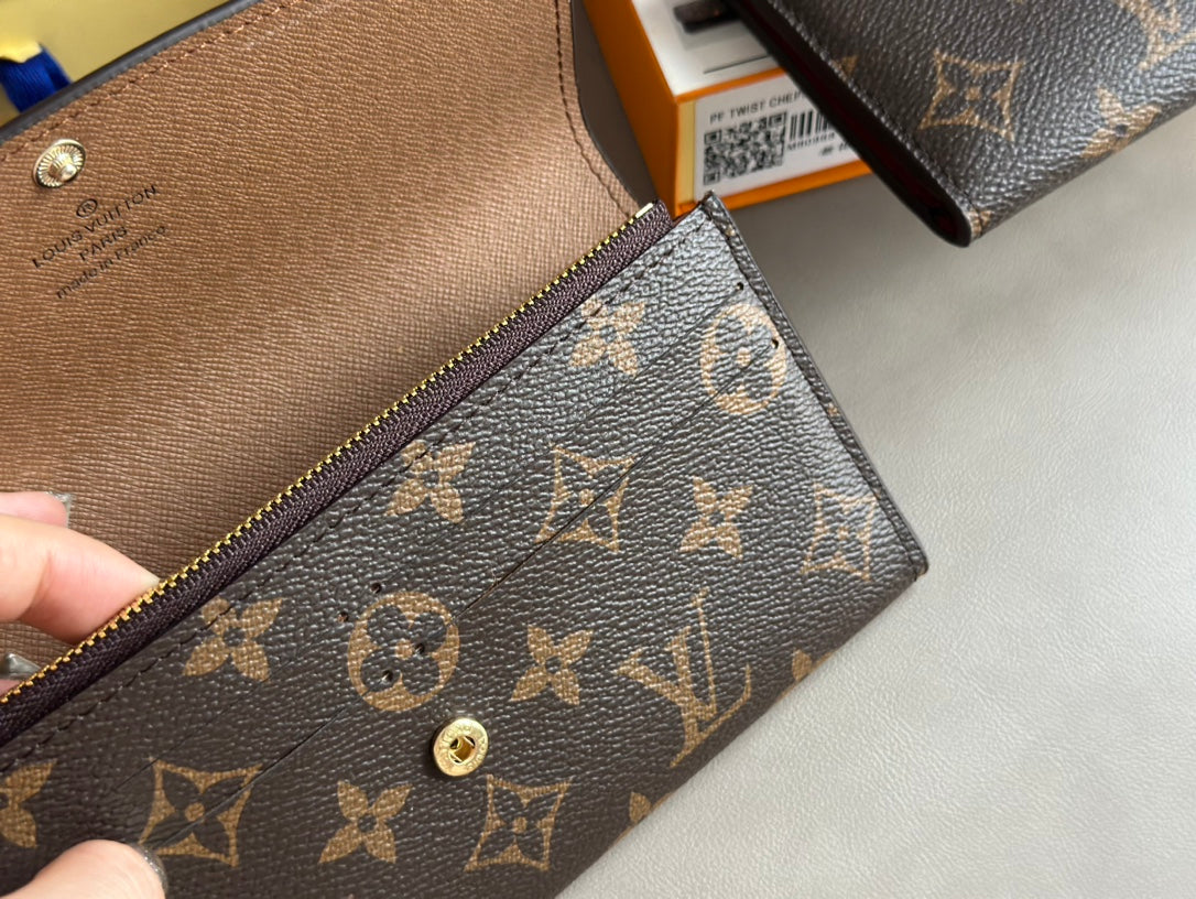 Cute bean wallet(bargain price)