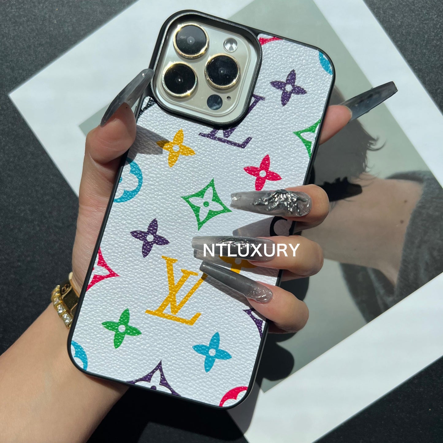 Traditional Love Phone Case (Fancy Big Love - White)