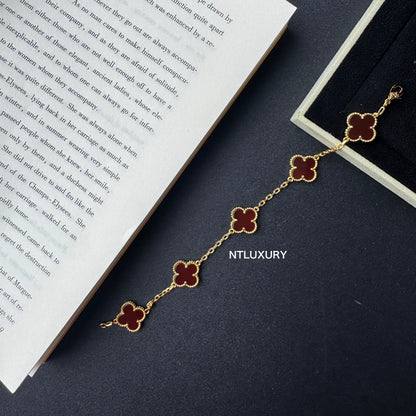 Shell Girl & Shining Leaves Bracelet (Red)