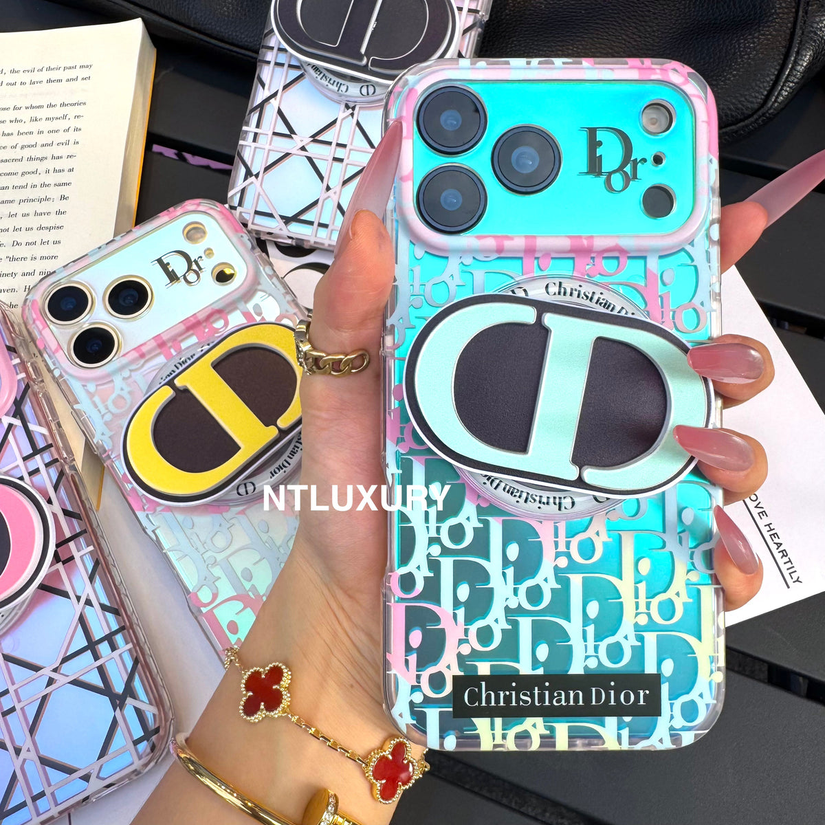 Chameleon Dove Magsafe Phone Case with CD Holder