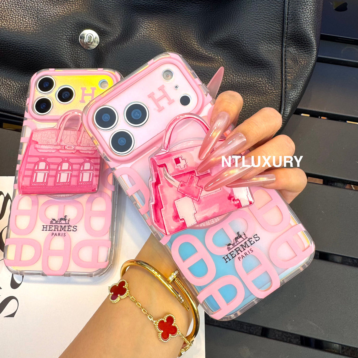 Chameleon Horse Magsafe Phone Case with Doll Bag Holder