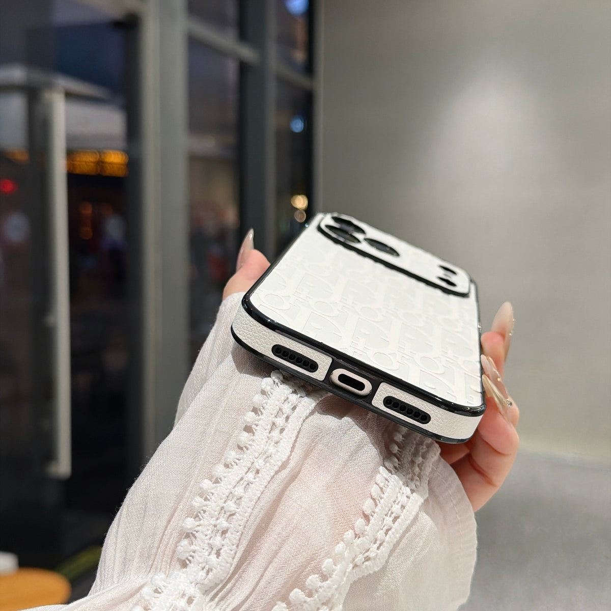 Custodia protettiva completa per telefono con colomba colorata