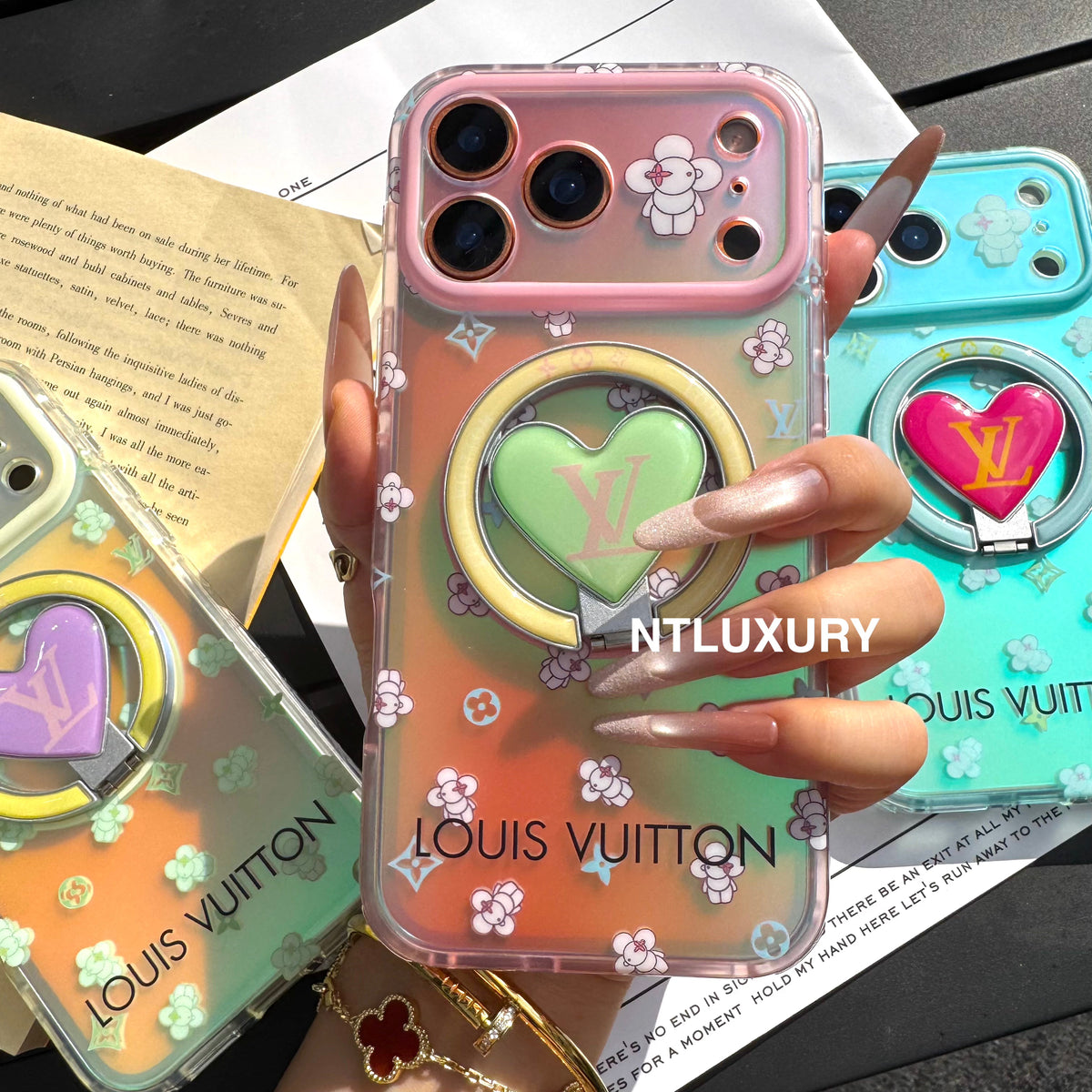 Chameleon Love Magsafe Phone Case with New Design Holder