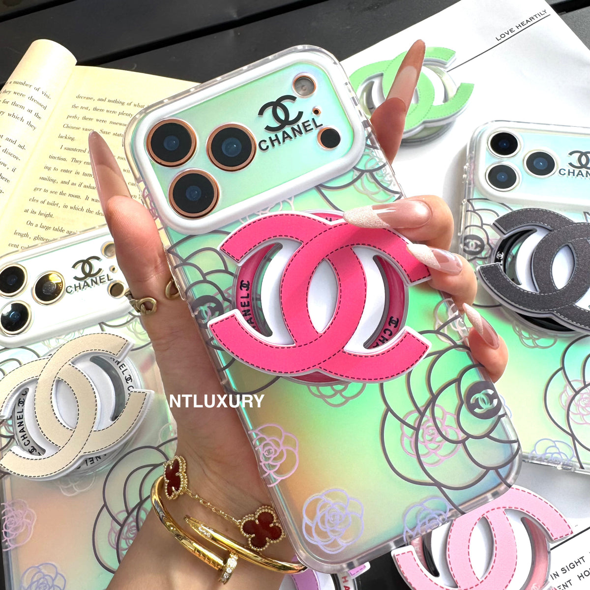 Chameleon Flower Magsafe Phone Case with CC Holder