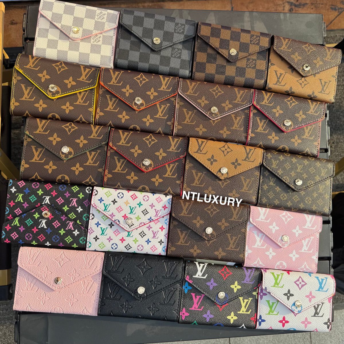 Traditional Design Love Cute Wallet (Latticed)