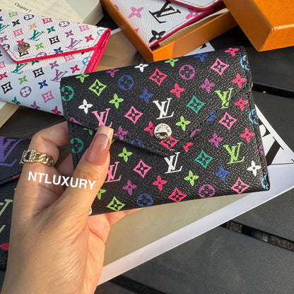 Traditional Design Love Cute Wallet (Black & White)