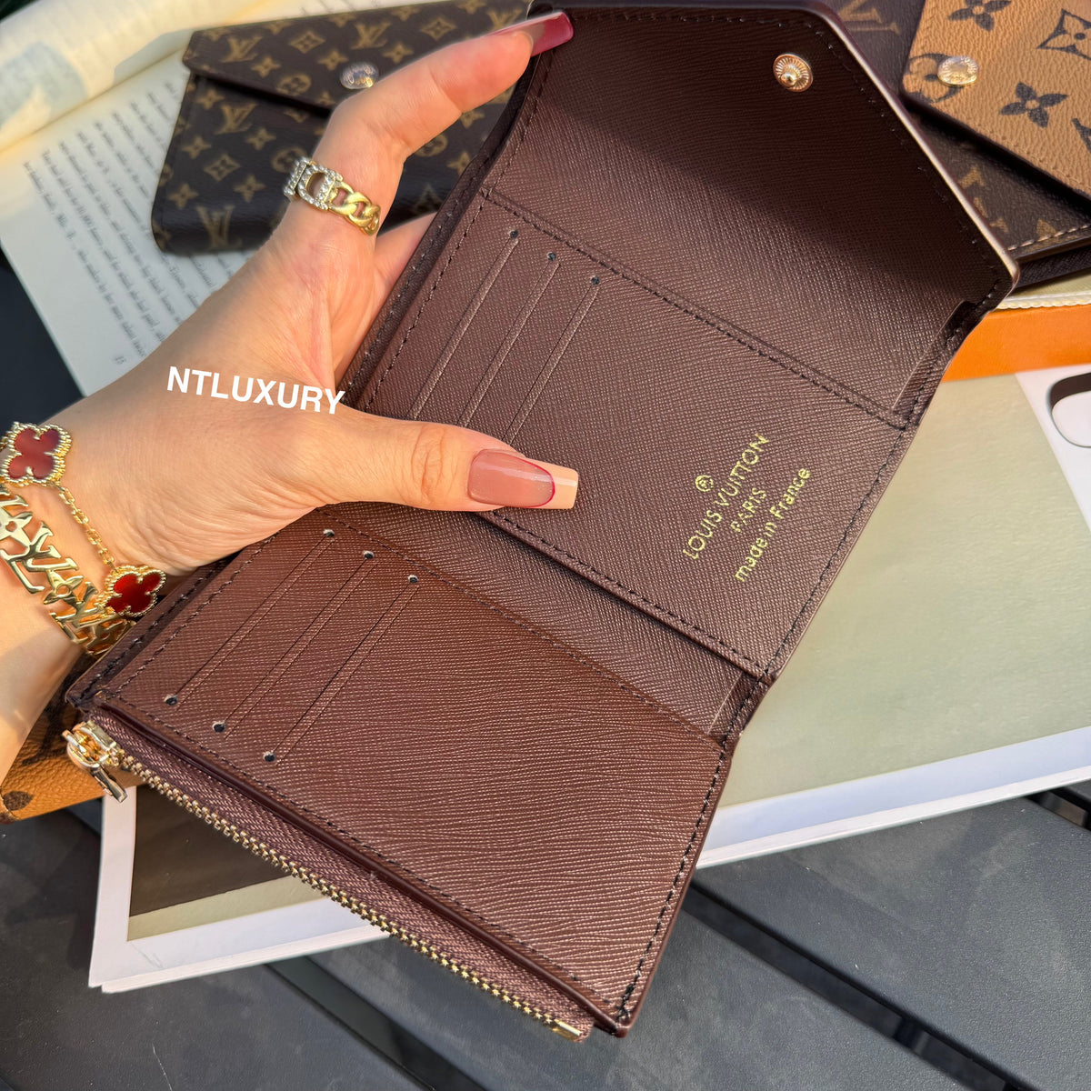 Traditional Design Love Cute Wallet (Traditional)