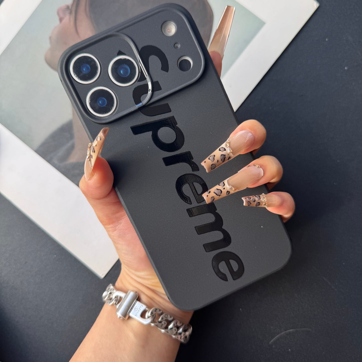 Black Trendy Phone Case (Super)