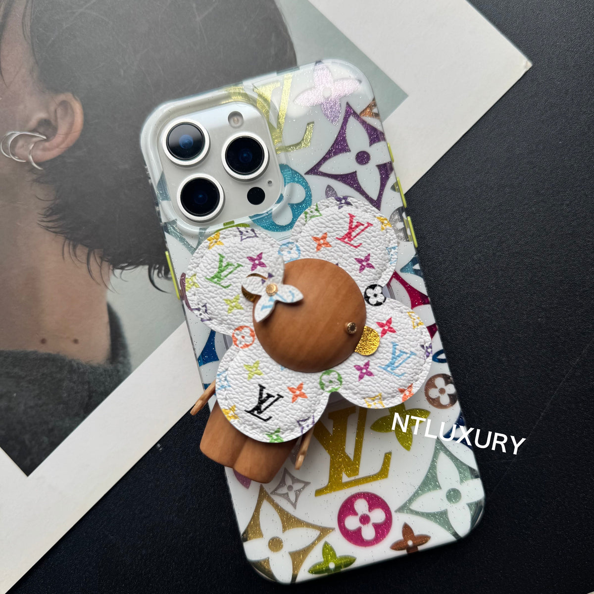 White Love Phone Case with Magsafe Holder