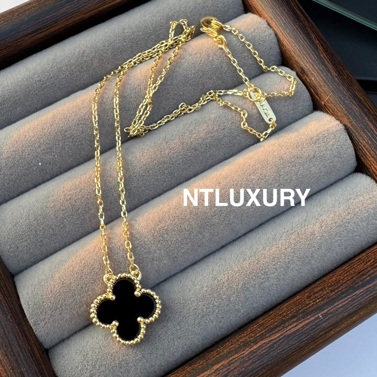 Leaves Gold Designs 4 Set (Earrings+Ring+Bracelet +Necklace) - Black