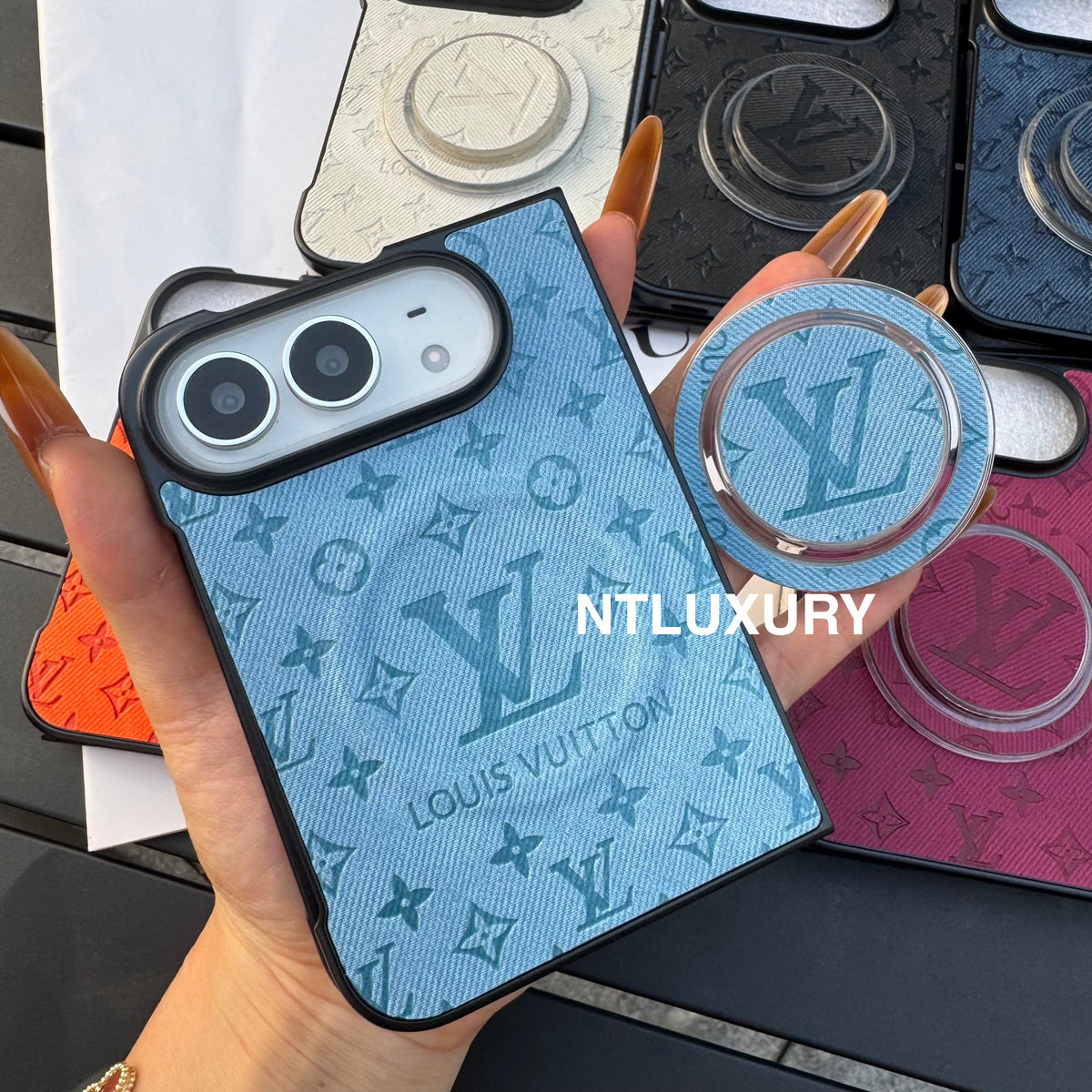 Funda de teléfono colorida de mezclilla con diseño de chica y corazón para iPhone Duo con soporte MagSafe