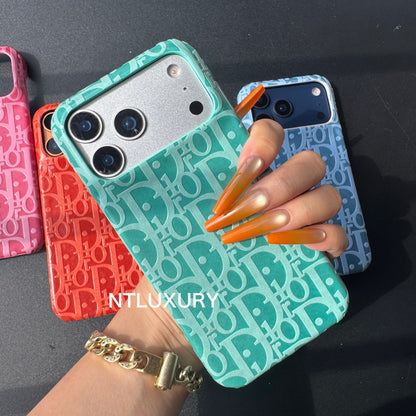 Cover colorata e creativa per telefono con colomba