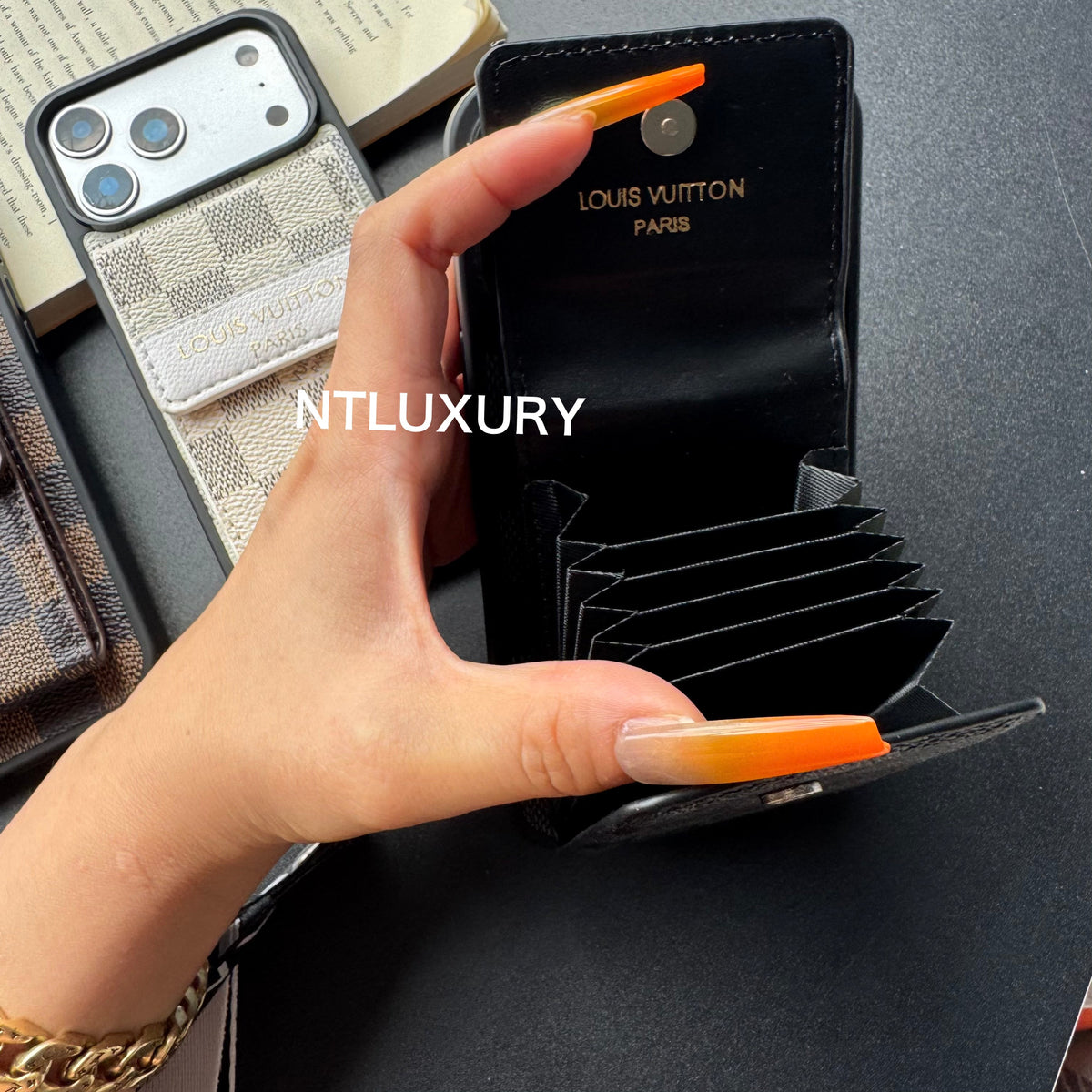 Nouvelle coque de téléphone fantaisie traditionnelle avec porte-monnaie et rayures (treillis)