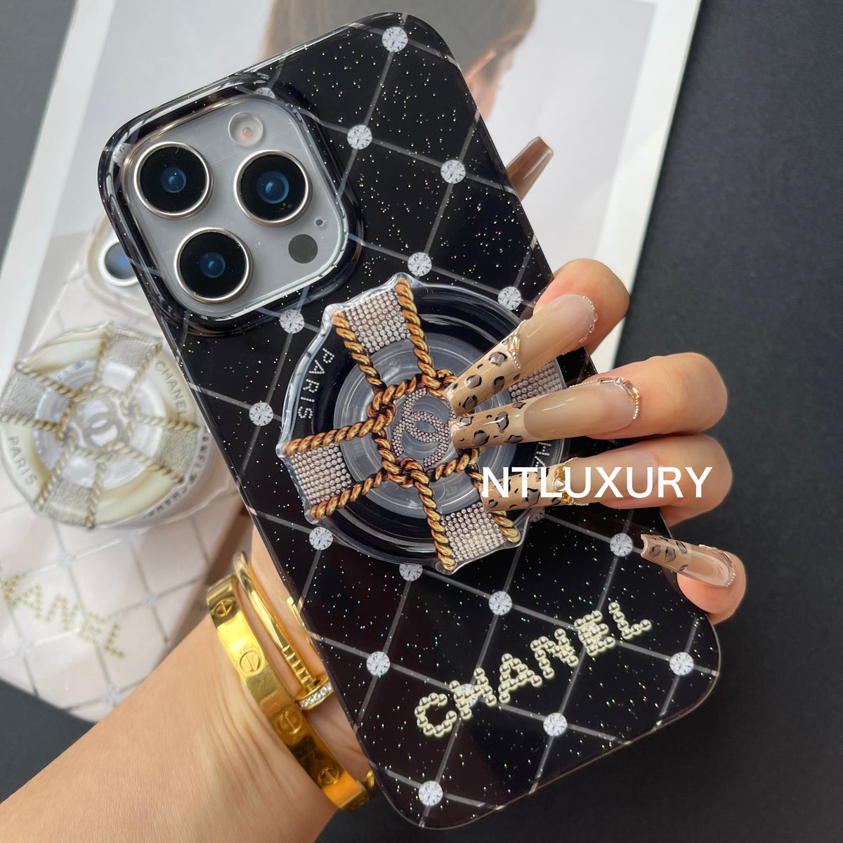 Circle Girl MagSafe Phone Case with MagSafe Holder