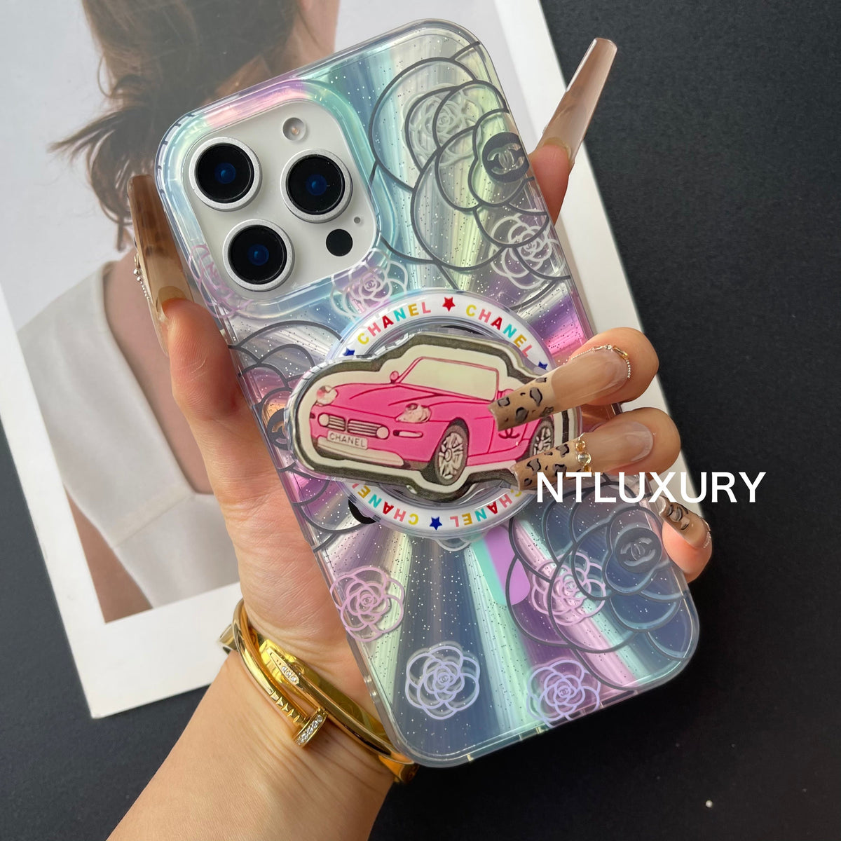 Coque de téléphone Magsafe Laser Car Girl avec support Magsafe