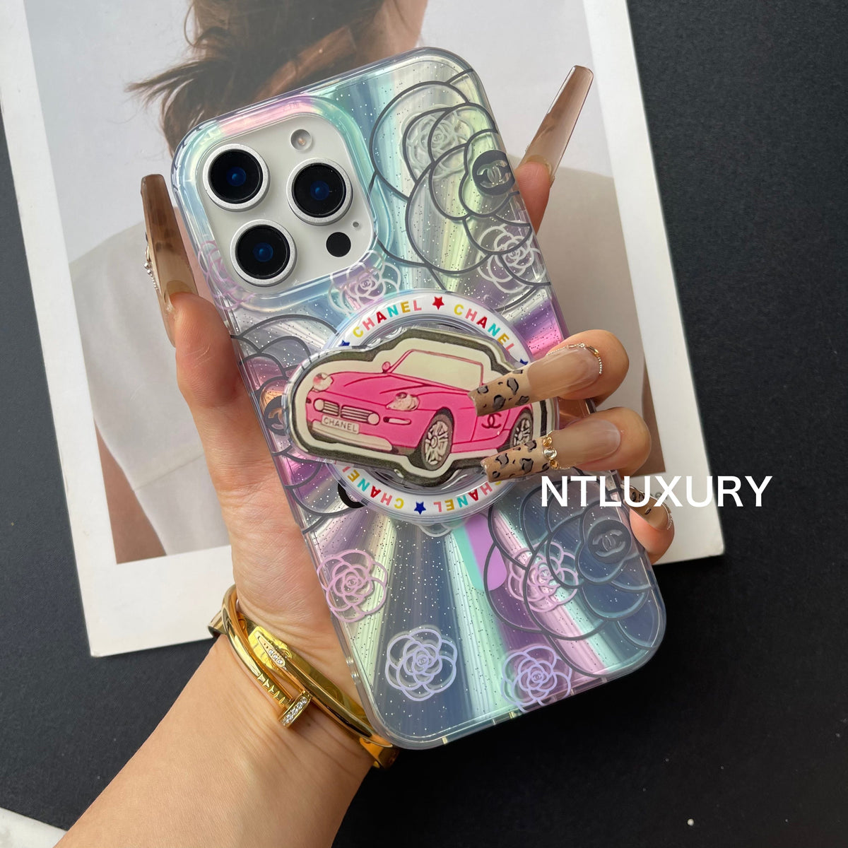 Coque de téléphone Magsafe Laser Car Girl avec support Magsafe