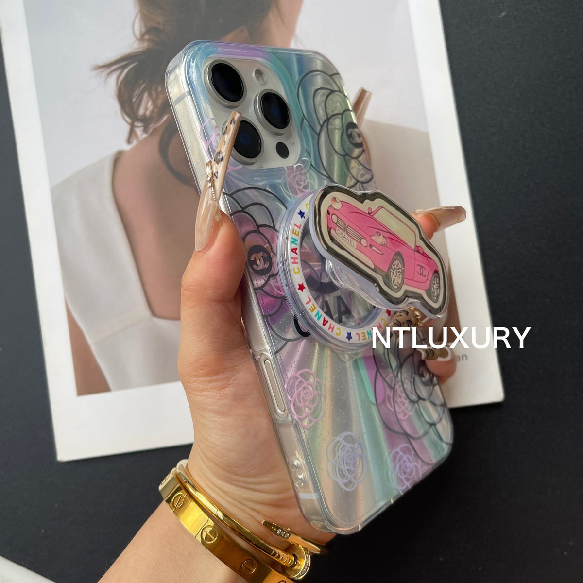 Coque de téléphone Magsafe Laser Car Girl avec support Magsafe
