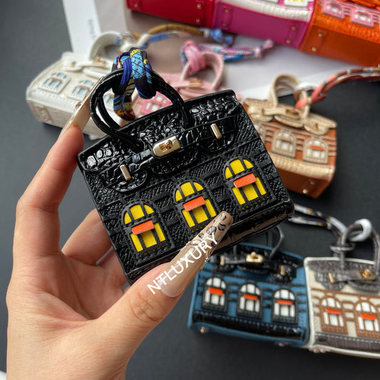 Cute Mini House Pendant (Black)
