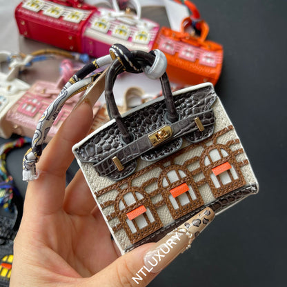 Simpatica mini casa pendente (grigia)