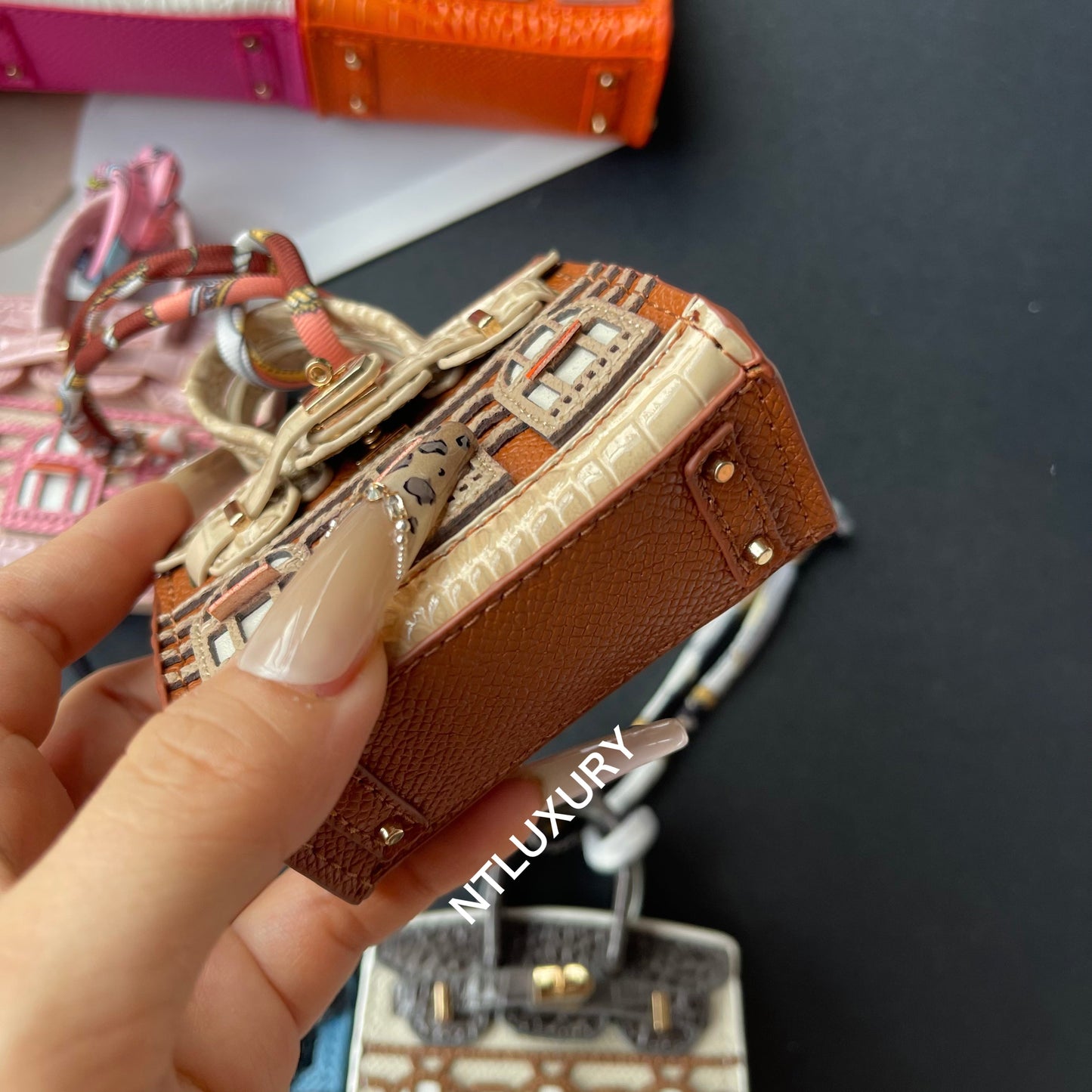 Cute Mini House Pendant (Brown)
