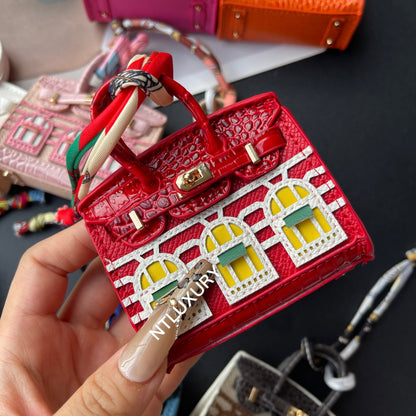 Lindo colgante de mini casa (rojo)