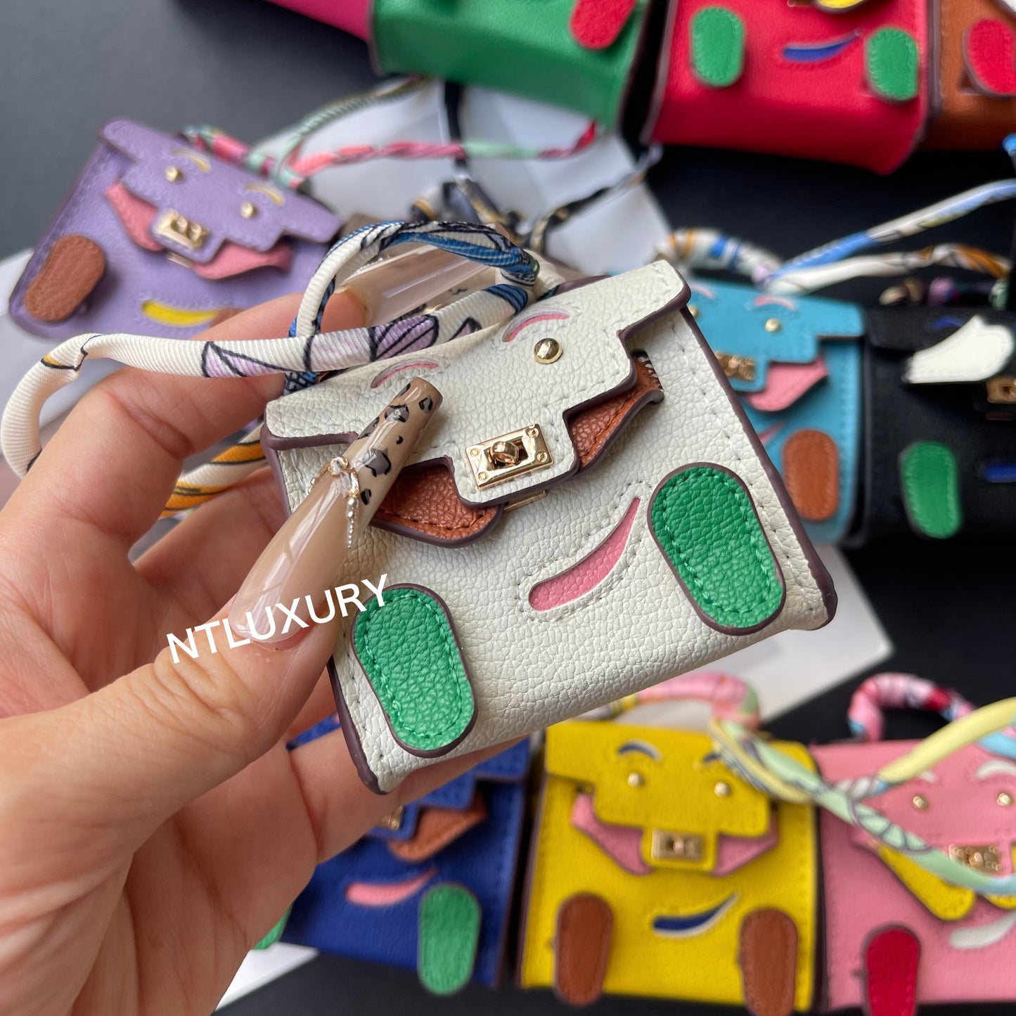 Cute Doll Minimum Cute Pendant (White)