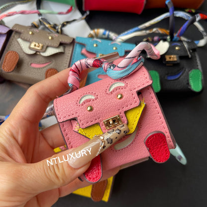Colgante mínimo de muñeca linda (Rosa)