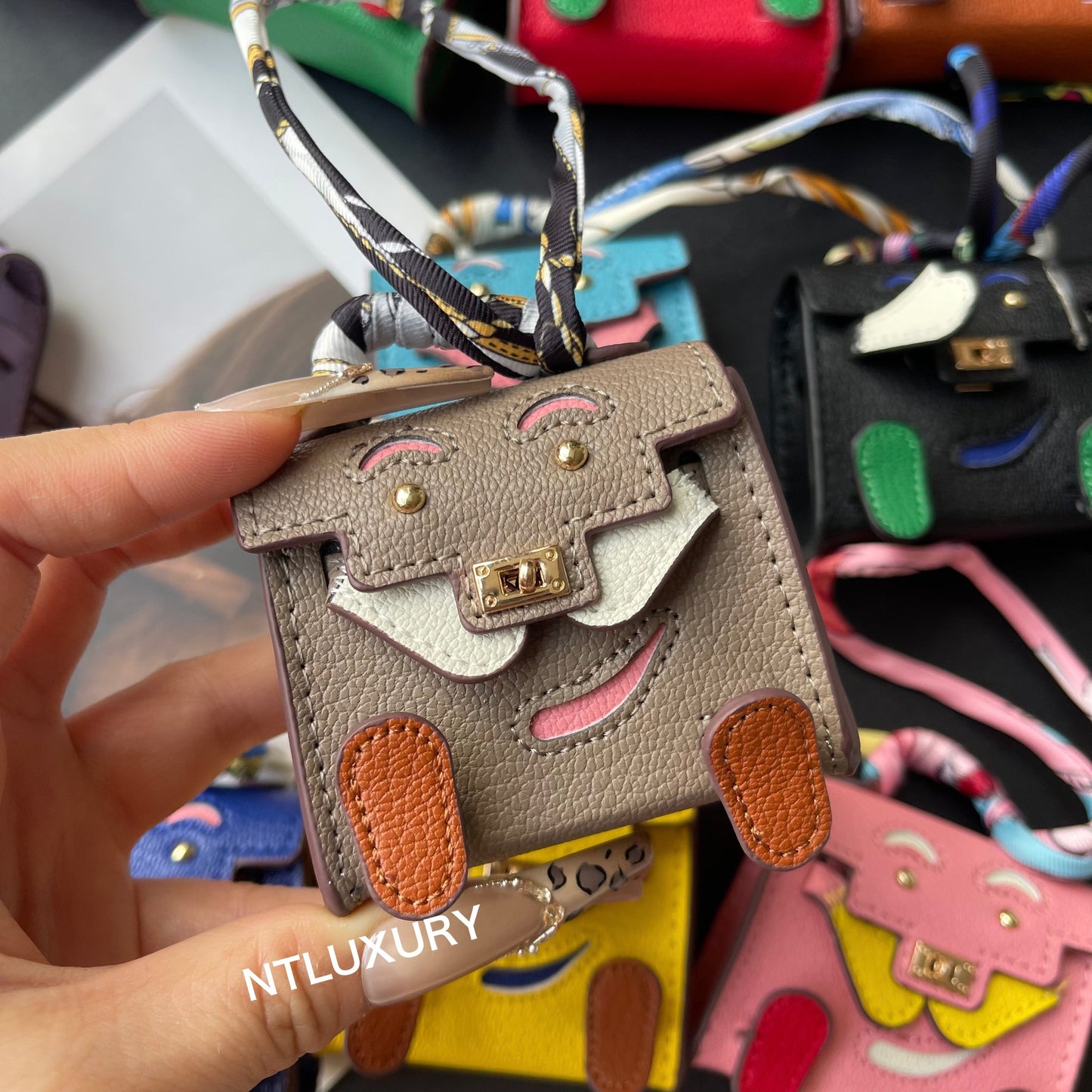 Cute Doll Minimum Cute Pendant (Grey)